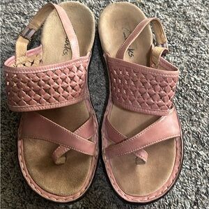 Clark’s Memory Foam Sandals